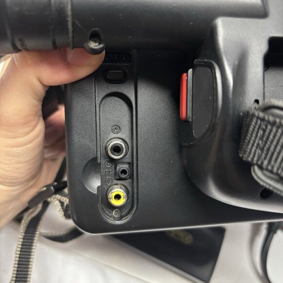 Canon E310 Canovision 8 AF Zoom Camcorder 8mm Video Camera & Recorder PARTS ONLY - Picture 16 of 16